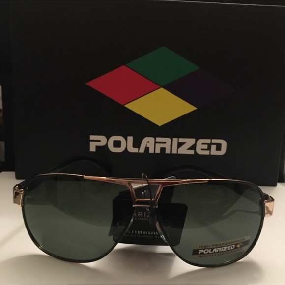 POLARIZED Unisex Black/Silver Aviators - Picture 1 of 5